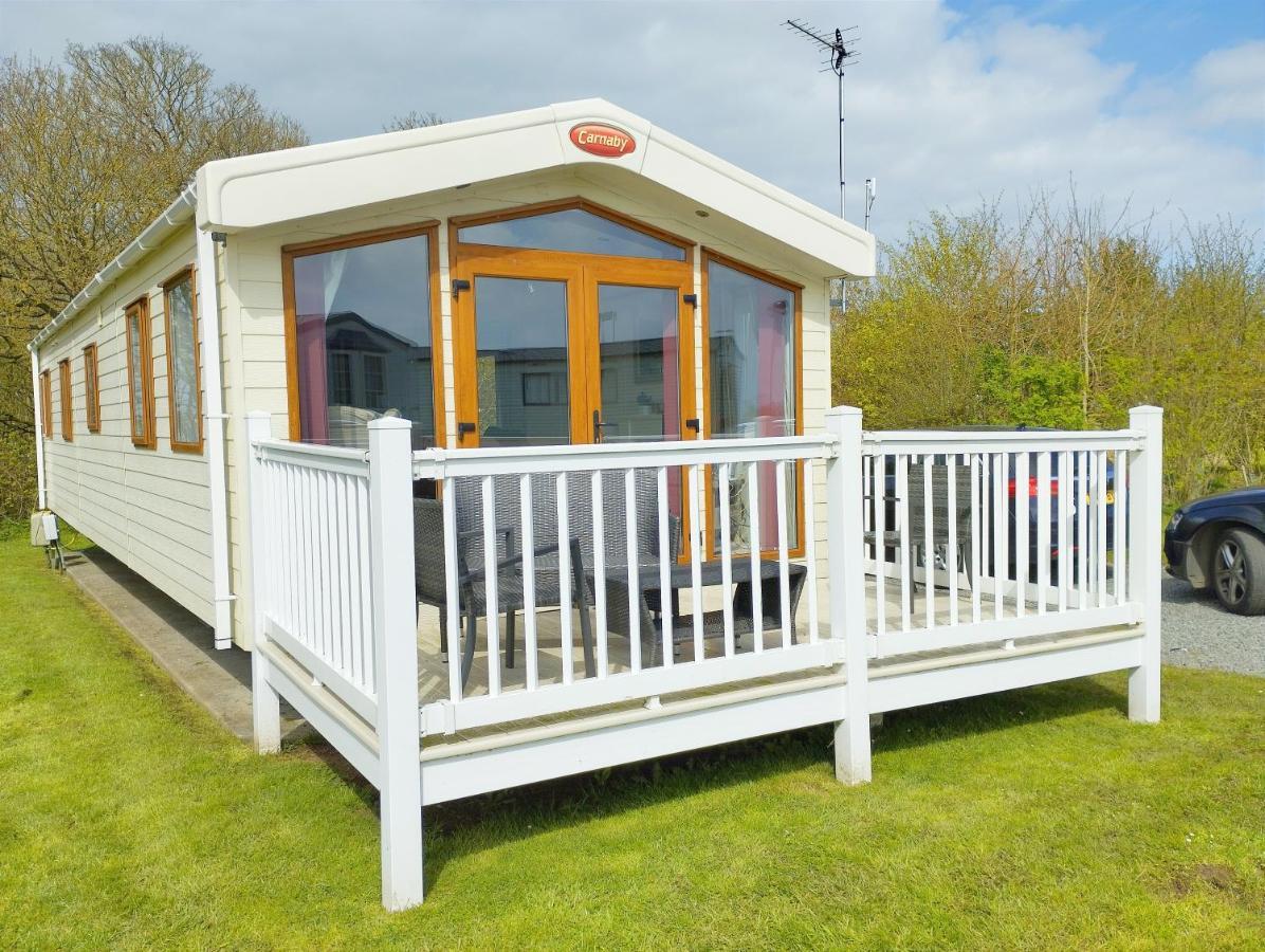 Sand Le Mere Holiday Village Caravan Hire Tunstall  Экстерьер фото
