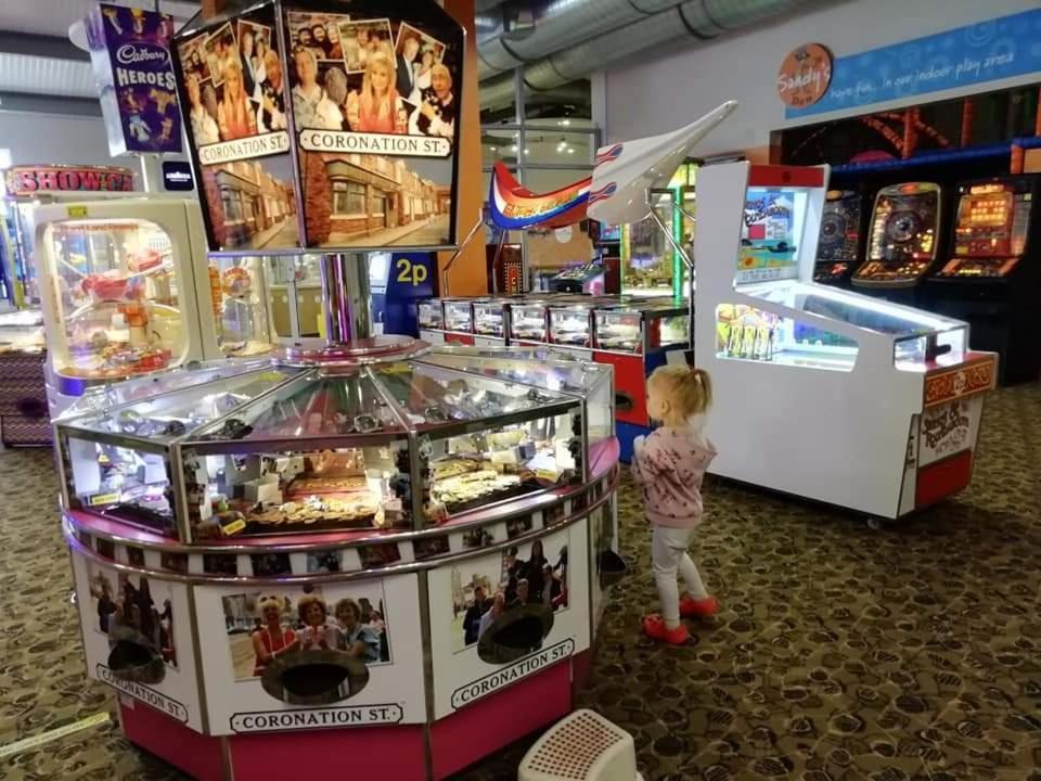 Sand Le Mere Holiday Village Caravan Hire Tunstall  Экстерьер фото